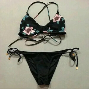 ONDADEMAR Black And Hawaiian Floral Reversible Bikini Bathing Suit Sz Small